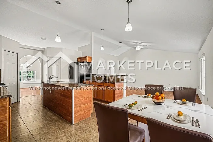830 Painesville St SE — Photo 10