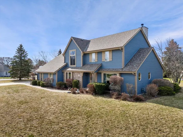 319 Regatta DRIVE, Port Washington, WI 53074