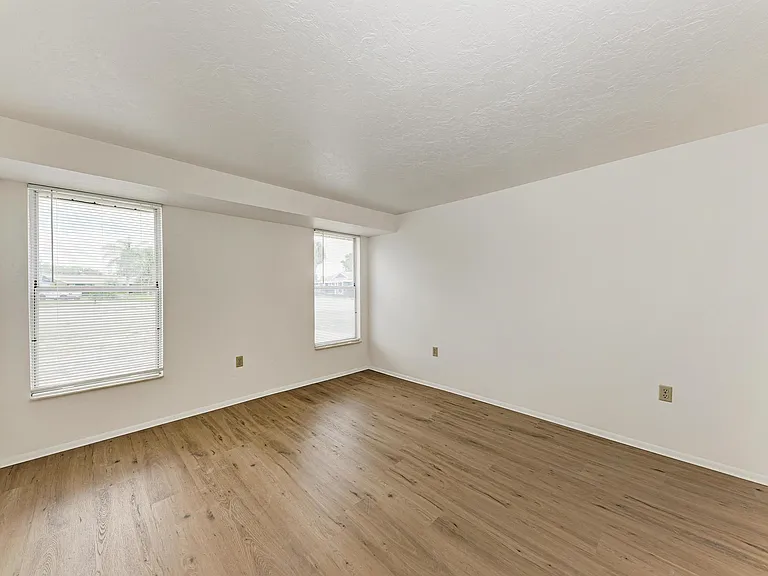 3602 63rd St W — Photo 26