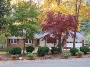 6437 Lily Dhu Ln, Falls Church, VA 22044