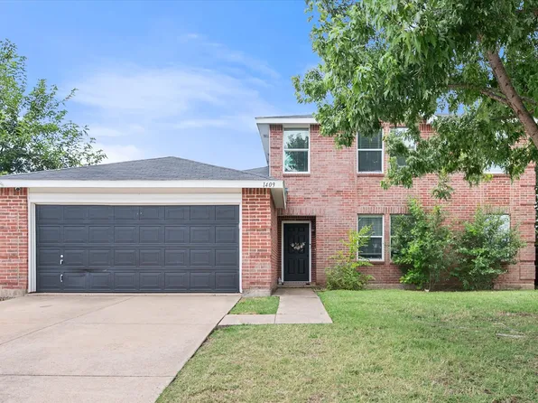 1409 Blazing Star Trl, Burleson, TX 76028