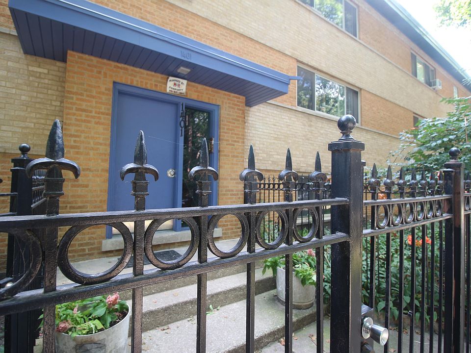 1st image of 1401 W Carmen Ave #1D