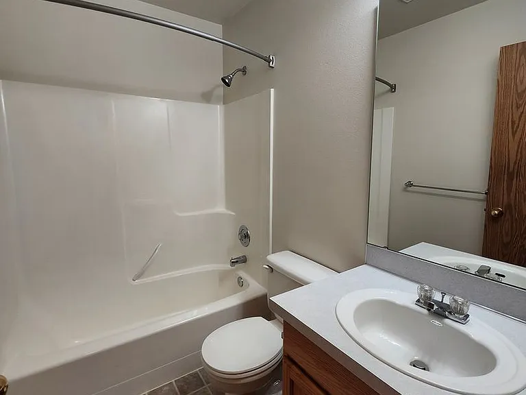 4914 Sinai Dr — Photo 14