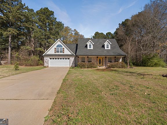 2nd image of 950 Besse Way