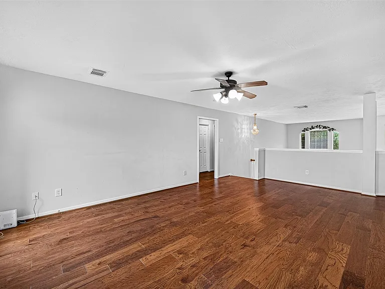 2502 Rosebluff Ct — Photo 34