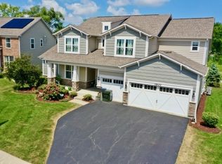 3907 Nannyberry St, Naperville, IL 60564