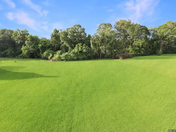 12145 Cane Dr, Saint Francisville, LA 70775