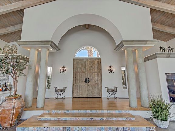 5th image of 8628 Scarsdale Dr