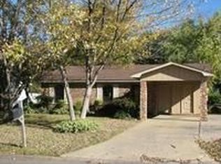 1604 N Lowe St, Stuttgart, AR 72160