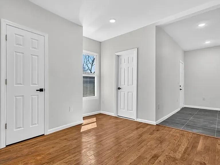 562 Tremont Ave #2 — Photo 3
