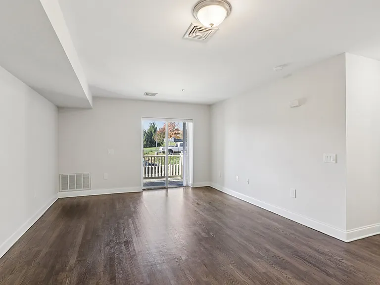 Summit Ridge Luxury Apartments — Photo 62