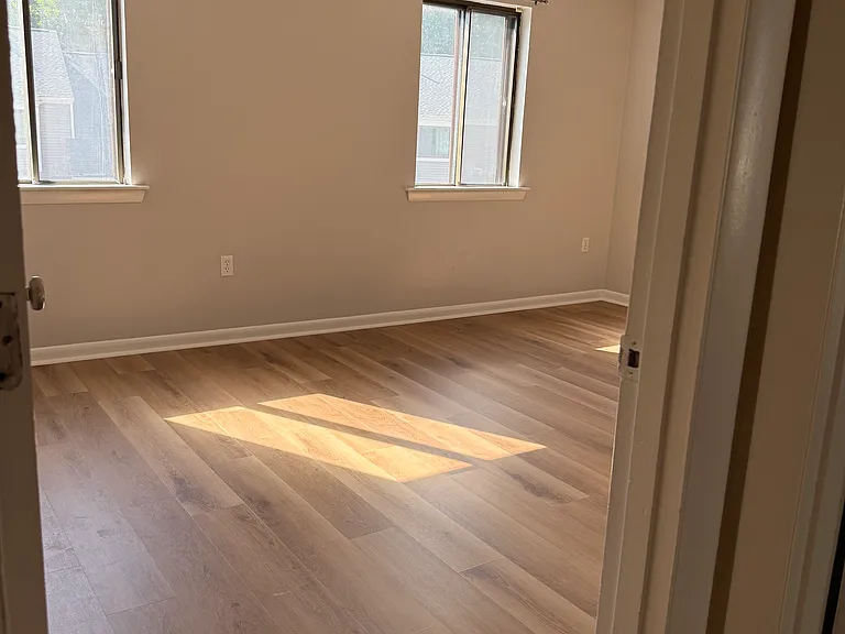 H3 Black Oak Dr #H3 — Photo 11