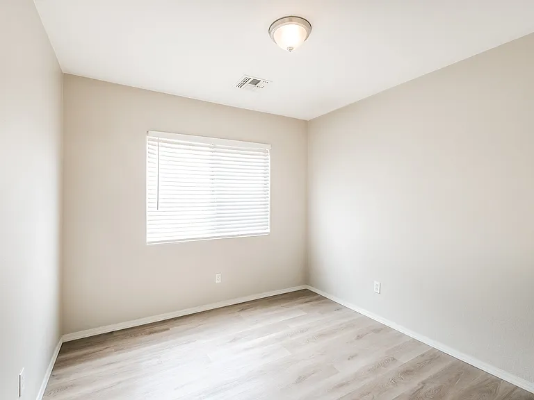 12929 W Willow Ave — Photo 11