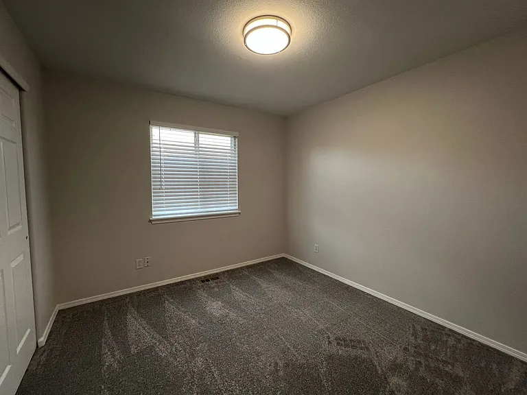 10441 Devonshire St — Photo 13