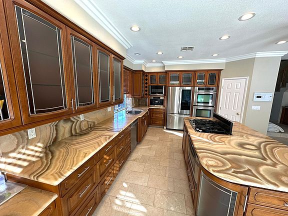 4th image of 3823 Ruskin St