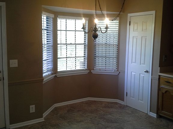 2nd image of 379 Jamestown Manor Dr