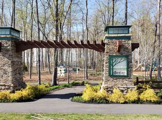 10546 Bittersweet Ln, Bristow, VA 20136