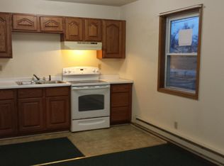 412 S May St, Sumner, IL 62466