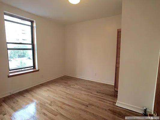 Rented by Sovereign Associates | media 27