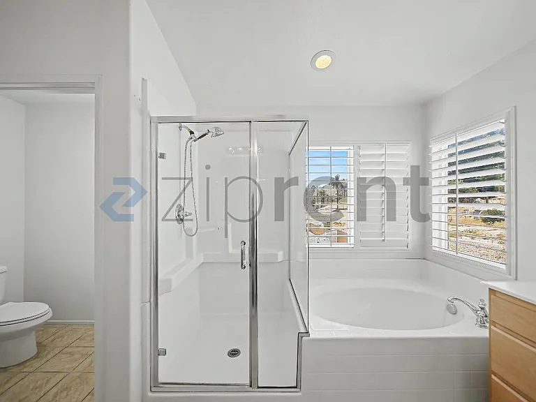 294 Kieswetter St — Photo 35