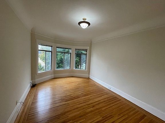 5th image of 117 Henry St #117B