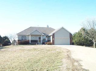 4301 Palos Verdes Dr, Valley Center, KS 67147