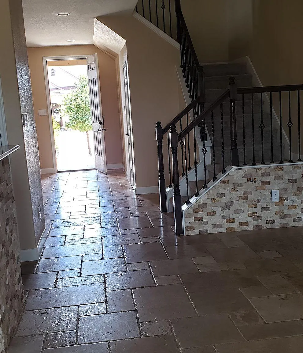 4 bed, 2.5 bath, 2505 sqft, $2,499 — Photo 4
