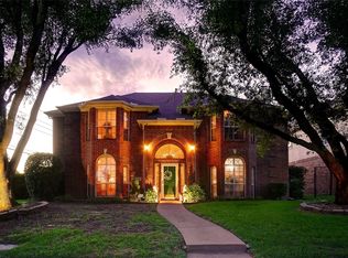 2031 Deepwood St, Mesquite, TX 75181