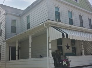 133 1/2 Pleasant St, Hanover, PA 17331