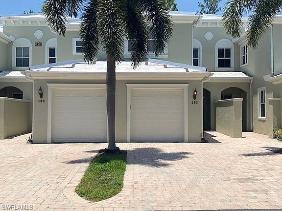 3rd image of 1415 Mariposa CIR #202