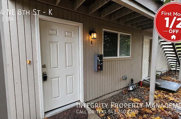 704 NE 8th St #K — Photo 1