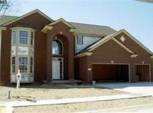 1243 Hartwig Dr, Troy, MI