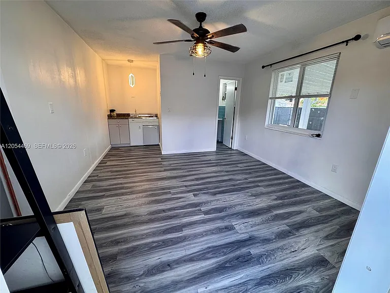 1158 NW 34th Ave — Photo 18