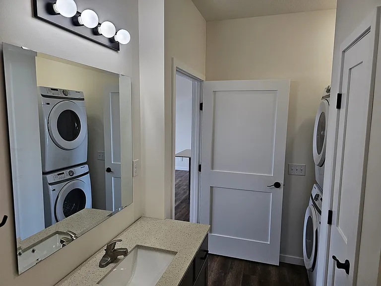 105 Michael Ct NW #15 — Photo 4