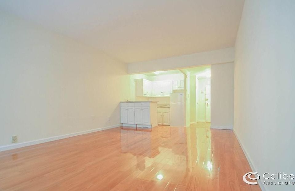 1st image of 9 E 32nd St APT 3B