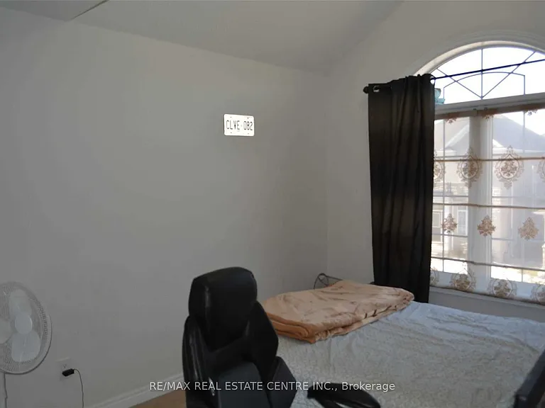 4640 Erwin Rd — Photo 22