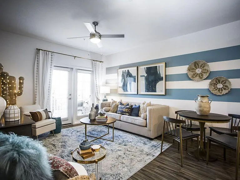 The Iris at Northpointe — Photo 4
