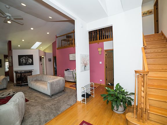 5th image of 6715 Pond View Dr