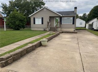 631 Cunningham St, Saint Albans, WV 25177