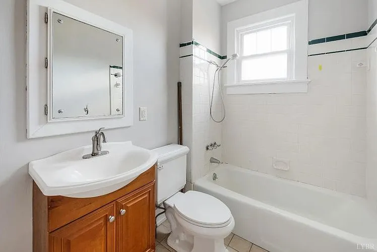 17 W Princeton Cir — Photo 9