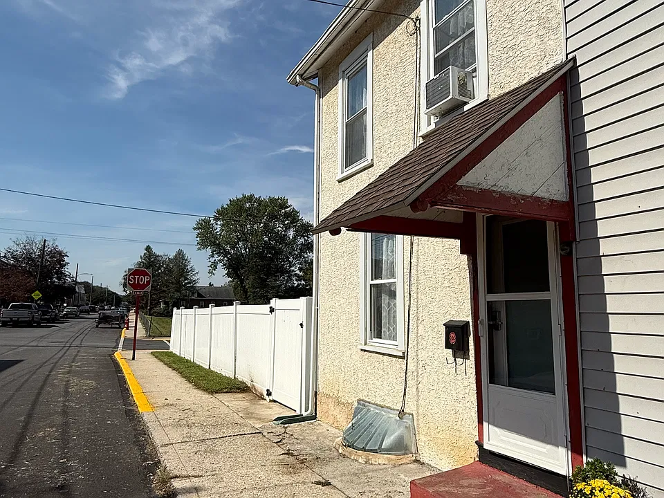 231 William St