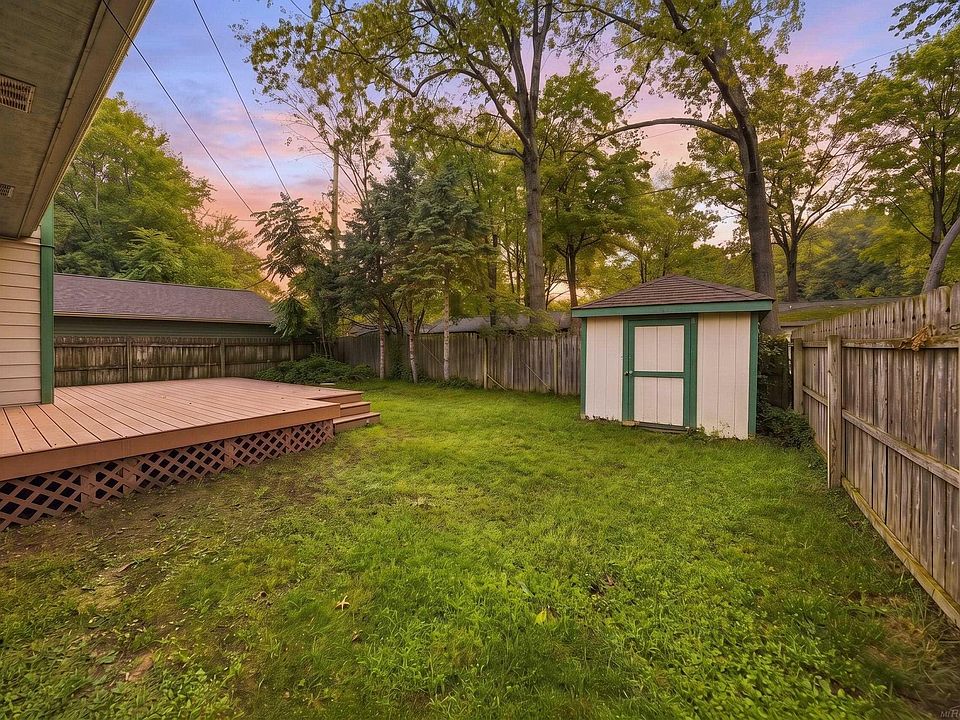 474 Maple St, photo 26