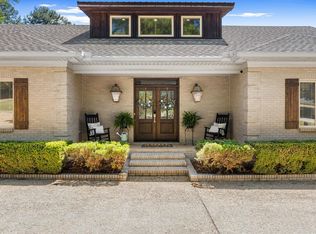 188 Valley Club Cir, Little Rock, AR 72212