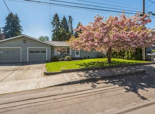 1554 SE Spruce St, Hillsboro, OR 97123