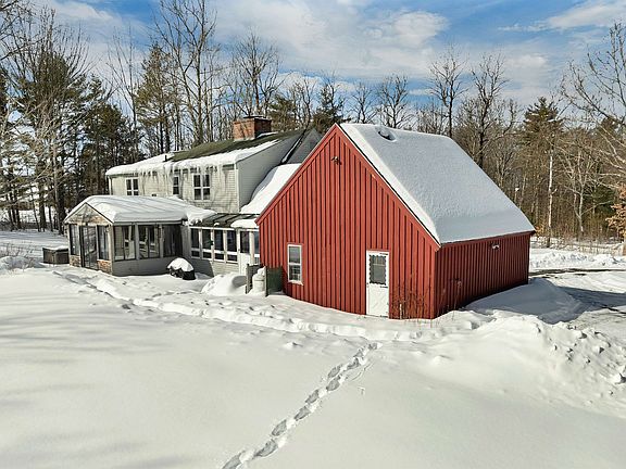 3rd image of 11 Birch Ledge Road