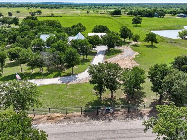 2215 Cool Jct, Millsap, TX 76066