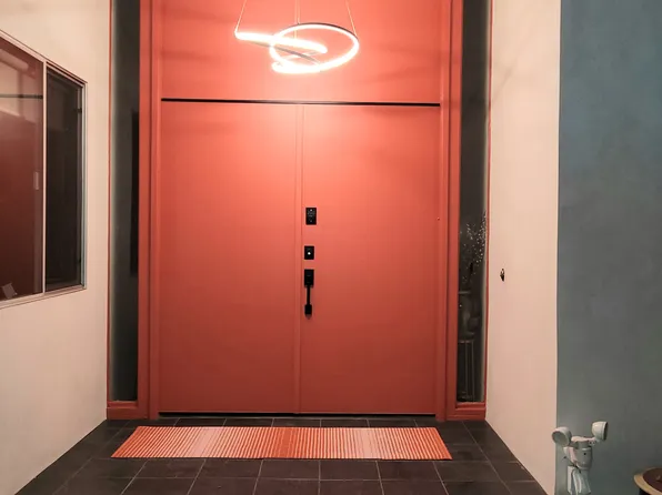 2657 Zorada Dr, Los Angeles, CA 90046