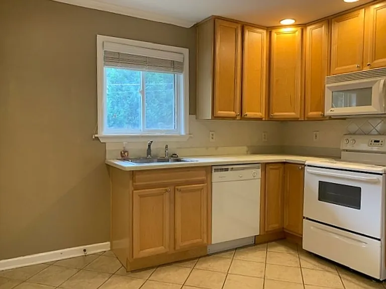 267 Jefferson Pl #40 — Photo 4