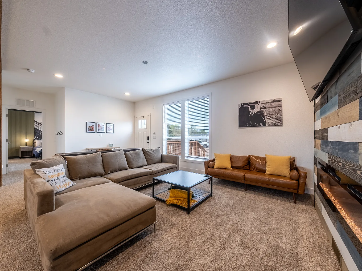 3 bed, 1568 sqft, $2,500 — Photo 2