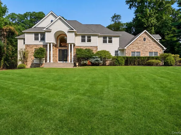126 Old Field Road, East Setauket, NY 11733